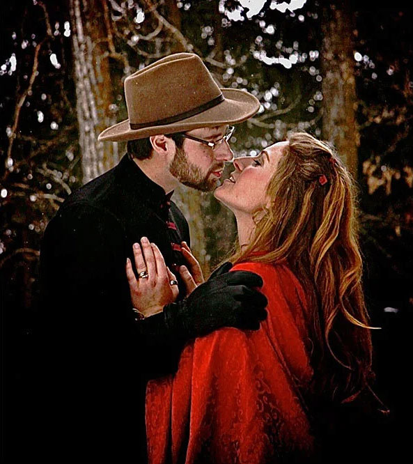 Katie and David Peters Kissing